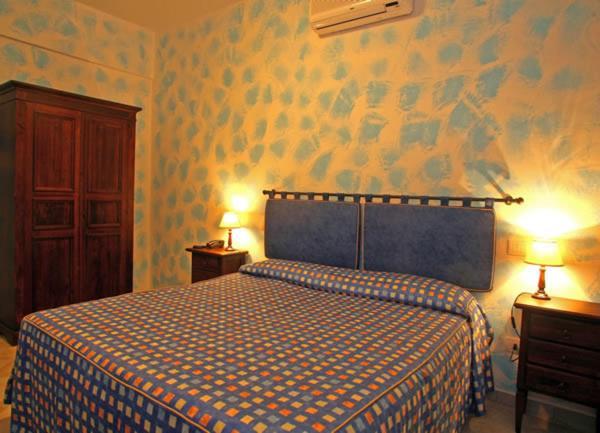 Hotel Residence I Briganti Di קפאלביו מראה חיצוני תמונה